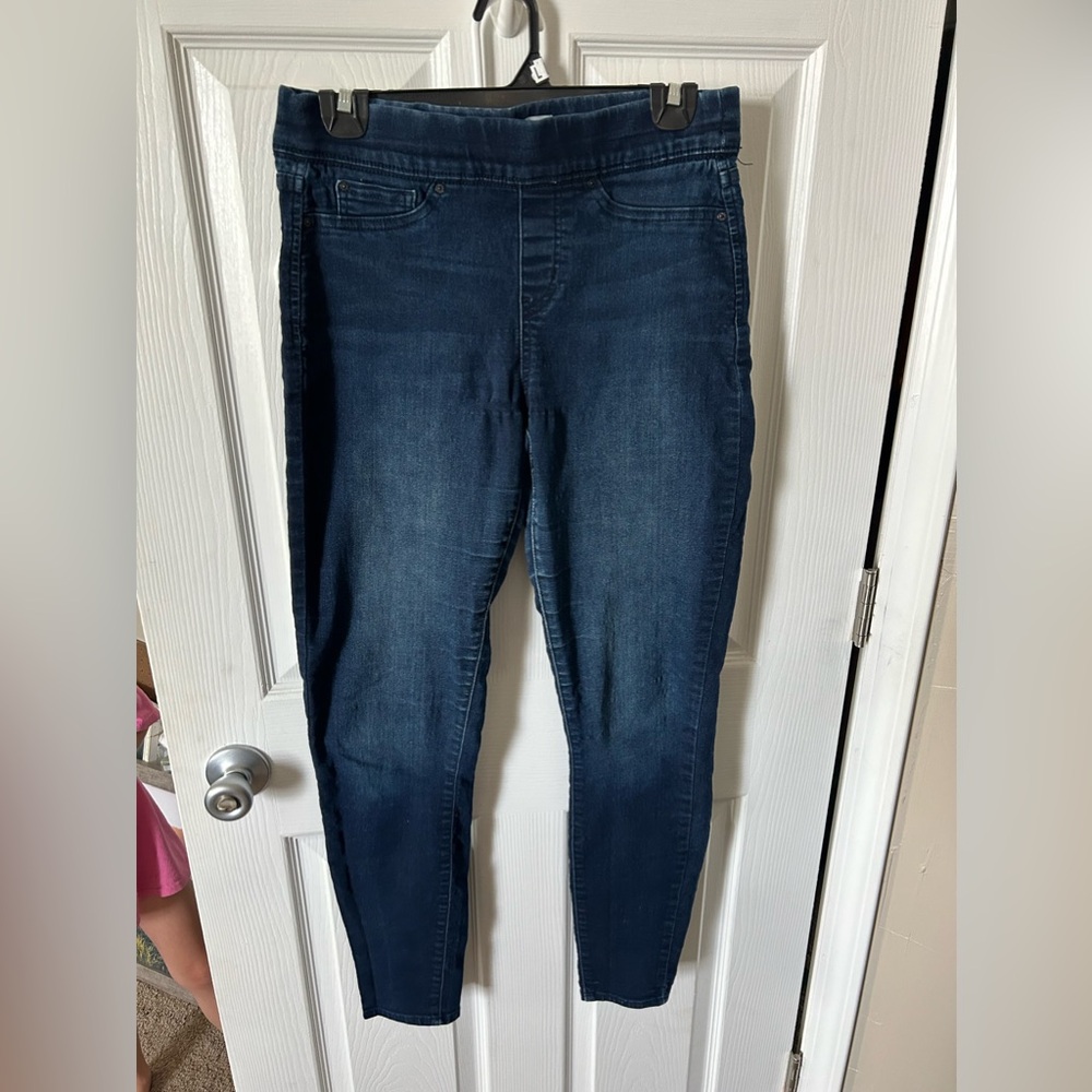 Levi’s Pull On Jeans